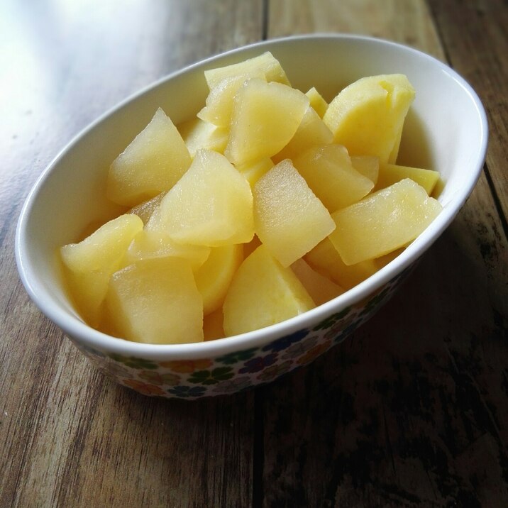 リンゴとさつまいものコロコロ煮